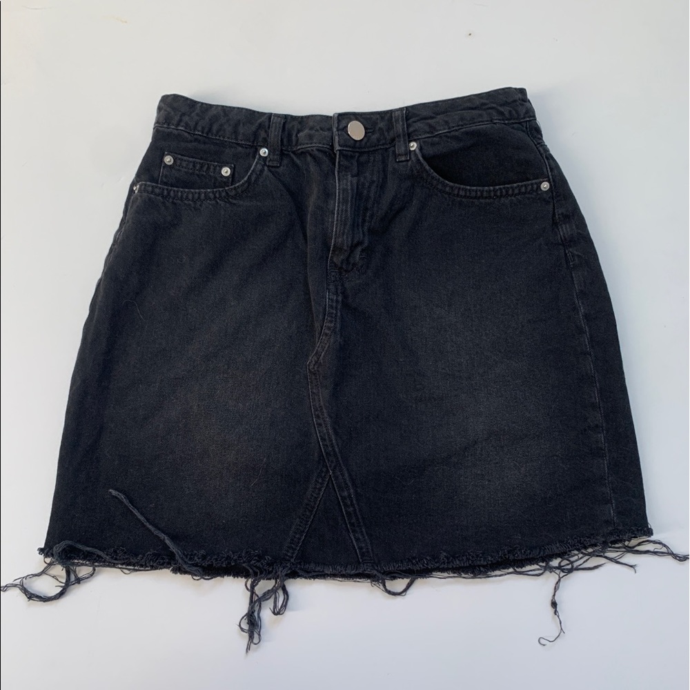 H&M Black denim skirt
